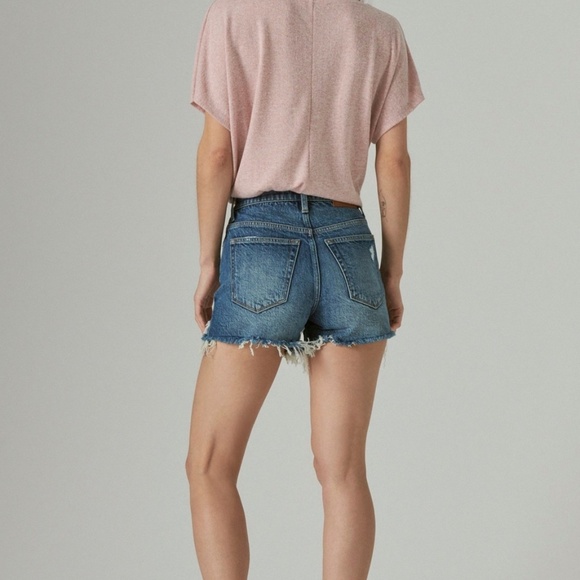 Lucky 5" High Rise Flower Crocheted Midi Short - Picture 5 of 6